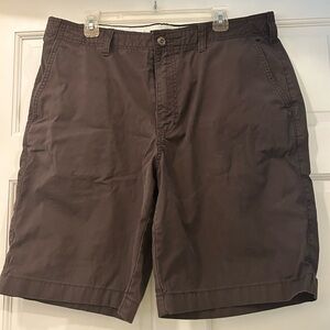 Tommy Hilfiger men's Bermuda shorts, size 38, tobacco color, 4 pockets